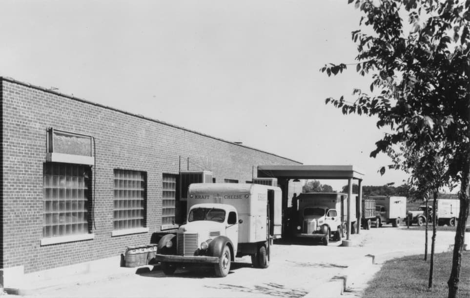 404 Image - Old Kraft plant with trucks